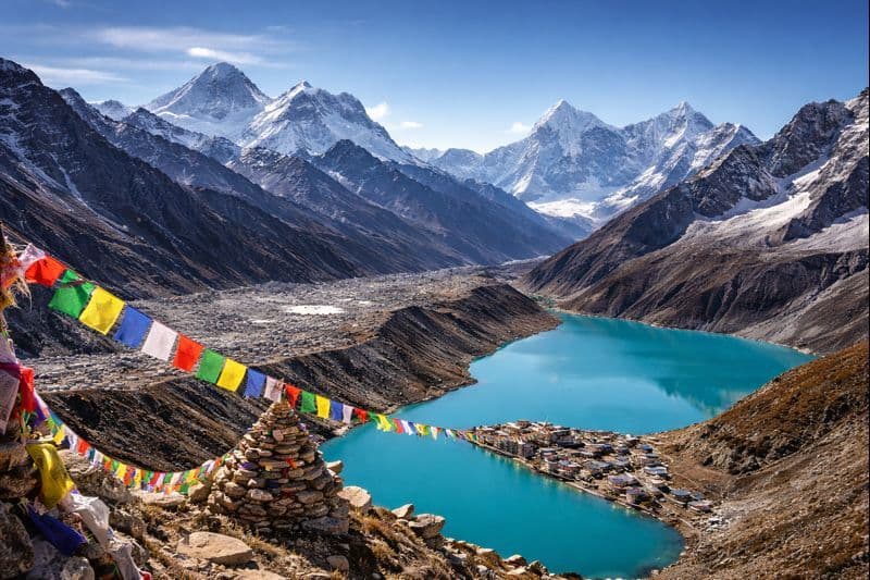 Everest and Gokyo Lakes